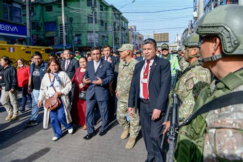 La Victoria Pnp Y Ff Aa Desplegaron Mil Efectivos Para Prevenir