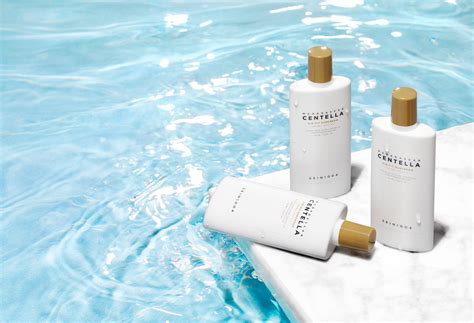 Tất tần tật về hai em kem chống nắng hot hit nhà SKIN1004