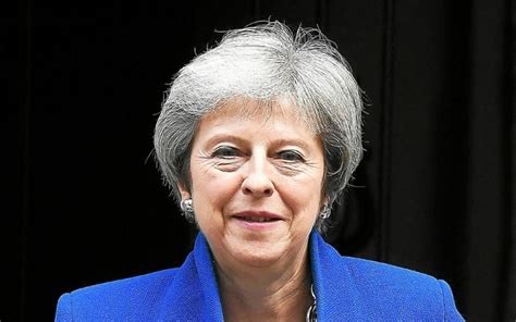 Brexit Theresa May Tente De Vendre à Son Cabinet Un Projet Daccord