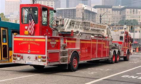 Seattle Fire Ladder 1 Zack Heistand Flickr