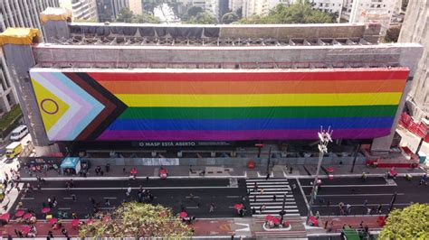 Conheça nova bandeira LGBT e o que ela representa São Bento em Foco