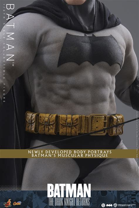 Batman The Dark Knight Returns DC Comics Hot Toys CMS Scale Figure