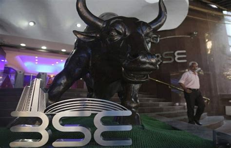 Stock Market सप्ताह के पहले दिन ही शेयर बाजार ने बनाया मजबूती का नया रिकॉर्ड Stock Market