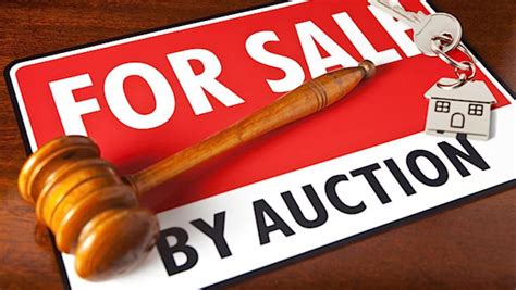 How To Bid At An Auction Tips And Strategy From An Auctioneer