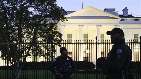 Vehicle Crashes Into White House Gate Killing Driver Secret Service