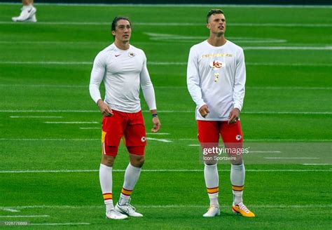 Tommy And Harrison Warm Up Kc Chiefs Football Kansas City Chiefs