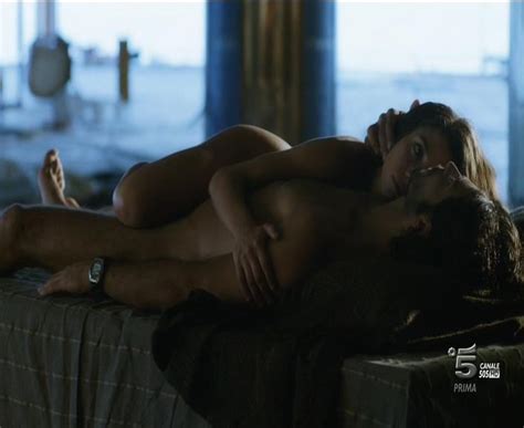 Giulia Michelini nude pics página