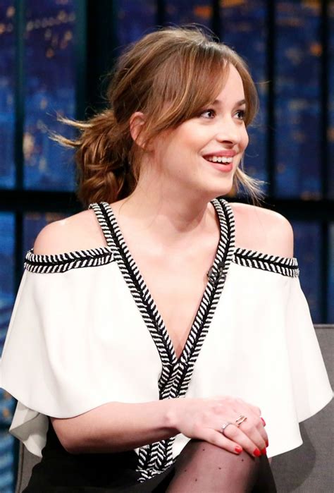 Dakota Johnson's Hair Is Having a Moment | Glamour