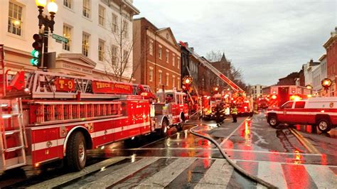 Fire chars Georgetown building - WTOP News