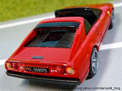 CLK s Model Car World 車天車地 CLK Hot Wheels Ferrari Racer Ferrari GTS Quattrovalvole