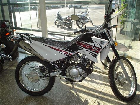 Todo sobre motos Galería Yamaha XTZ 125 E