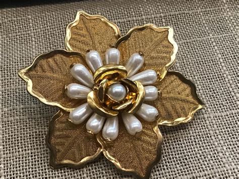 Vintage Goldtone Mesh Petal Faux Pearl Flower Pin Brooch