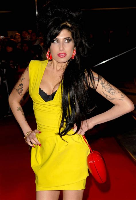 30 Stunning Amy Winehouse Photos To Remind Us What An Icon She Truly Was Huffpost Uk Entertainment