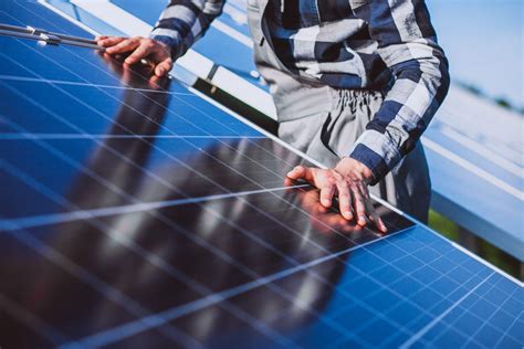 Por qué instalar paneles solares en tu casa o empresa