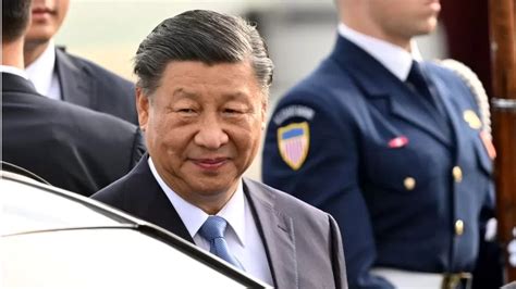 Xi Jinping Arrives In US As His Chinese Dream Splutters