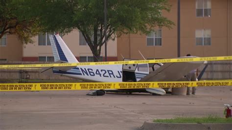 Small Plane Makes Emergency Landing In North Dallas Restaurant Parking