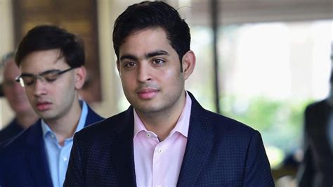 Mukesh Ambani’s son Akash to wed Shloka Mehta this…