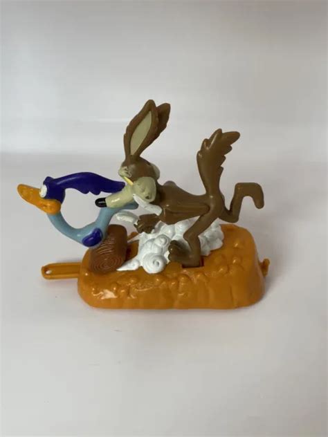 MCDONALDS HAPPY MEAL Toy Looney Tunes Wile E Coyote Roadrunner 1995 2