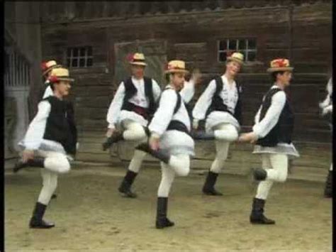 Romanian Traditional Dance Transylvania Purtata Batrina YouTube