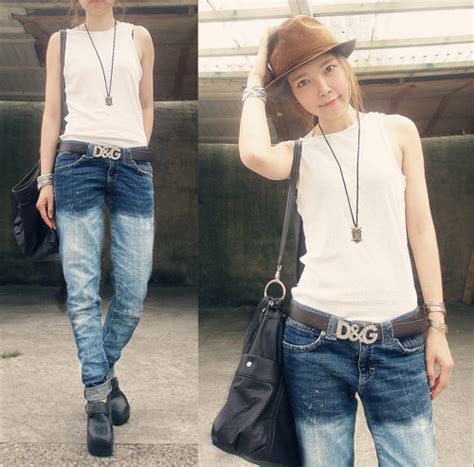 Ngắm hot girl Việt xinh đẹp trên phố Tây