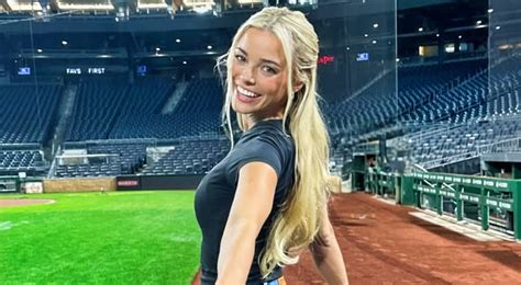 Olivia Dunne Shows Off Her Insane Flexibility In Cheeky Bikini Bottom