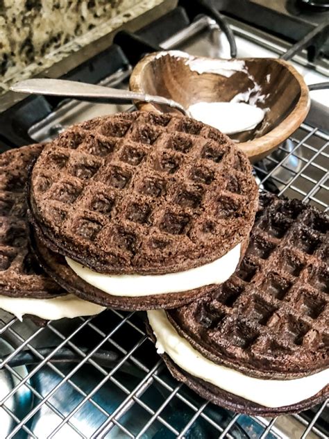 Keto Oreo Chaffle Quick Chocolate Low Carb Treat