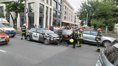 Foto Accident Cu Trei Ma Ini Pe Calea Doroban Ilor Din Cluj Napoca