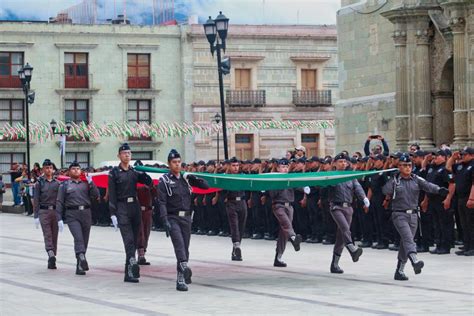 Rinde Fiscal A De Oaxaca Honores A La Bandera Nacional En El Marco De