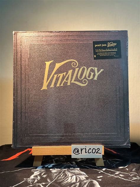 Pearl Jam Vitalogy 2 LP Vinyl Gatefold Hobbies Toys Music Media