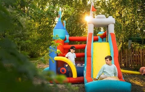 Aires De Jeux Pour Enfants Limportance De Jouer En Plein Air