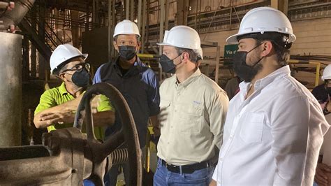 Ministro Biomorgi Inspecciona Planta De Venvidrio En Monagas Para