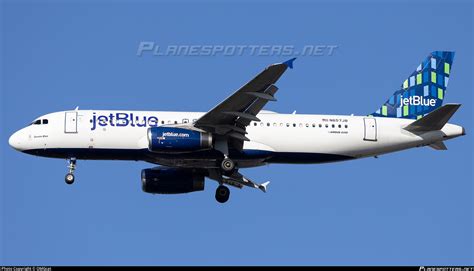 N657JB JetBlue Airways Airbus A320 232 Photo By OCFLT OMGcat ID