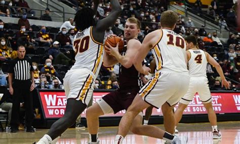 How To Watch Loyola Chicago Ramblers Vs Central Arkansas Sugar Bears