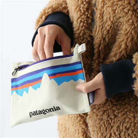 New Patagonia Zippered Pouch Handbag Wallet Card Holder Passport Bag