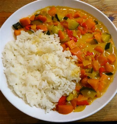 Vegetarisches Thai Curry Mit Kokosmilch F R Genie Er Von Cooking With