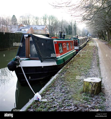 Winter on the South Oxford Canal, Oxford, Oxfordshire, Oxon, England, UK, boat, narrowboat, ice ...