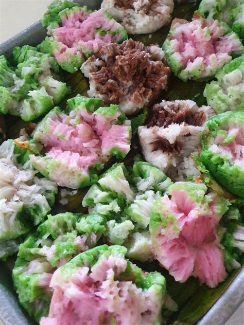 KUE BIKANG By BIKANG PENELEH - Pandan