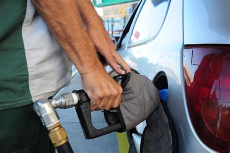 Preço Médio Da Gasolina Passa De R 5 Nas Maiores Cidades Da Região