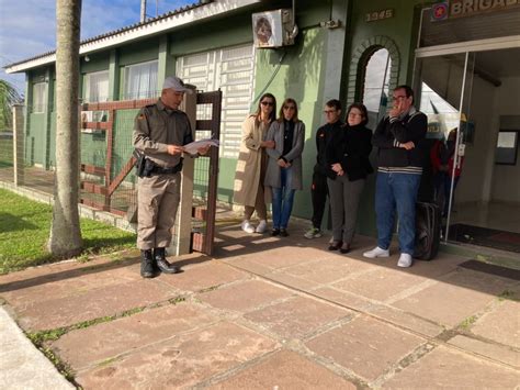 Crpo Litoral Presta Homenagem A Pms Mortos Em Servi O Brigada Militar