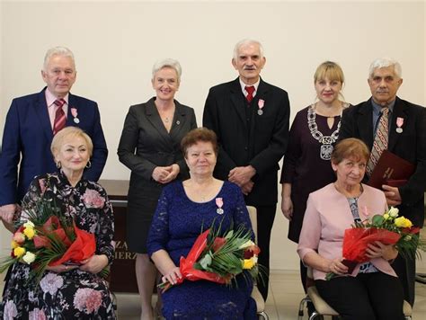 Pary małżeńskie z Kędzierzyna Koźla nagrodzone Złote gody w Urzędzie