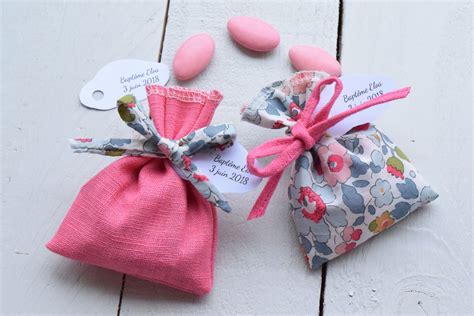 Sachet tissu ballotins dragées baptême mariage fait main à