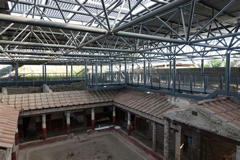 Insula Dei Casti Amanti Di Pompei Percorso Sopraelevato