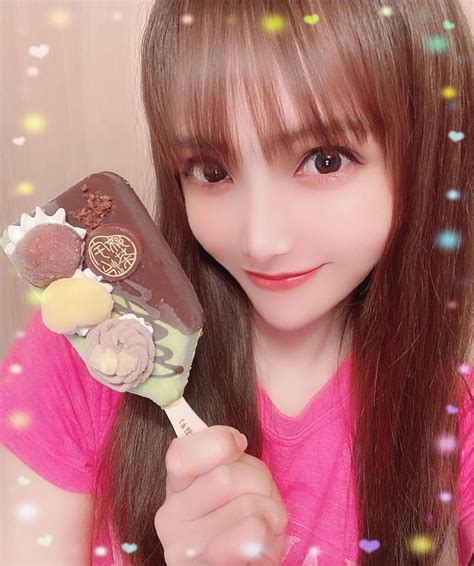 宇佐美あいりさんのインスタグラム写真 宇佐美あいりinstagram「ファンの方から差し入れで頂いたずっと食べたかった京都の伊藤