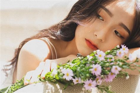 Điểm danh hot girl nổi bật nhất năm vì quá xinh đẹp Báo Dân trí