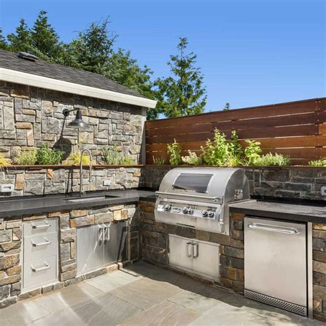 8 Outdoor Kitchen Appliances & Accessories of 2025