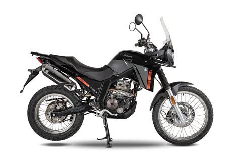 Motorrad Vergleich Malaguti Dune 125 X Black Edition 2023 Vs Malaguti