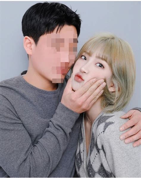 최준희 남자친구와 얼굴 맞대고 달달한 럽스타그램 4월도 잘 부탁해