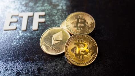 Hong Kong Aprueba Los Etf De Bitcoin Btc Y Ethereum Eth Mientras