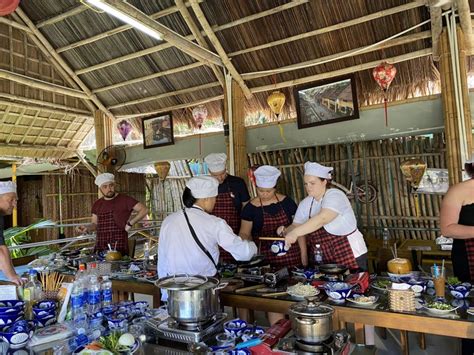 Hoi An Bay Mau Cooking Class With Market Basket Boat Trip