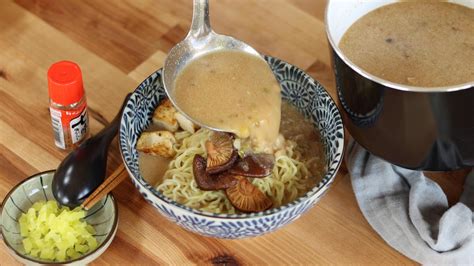 How To Make A Delicious Vegan Miso Ramen Woonheng